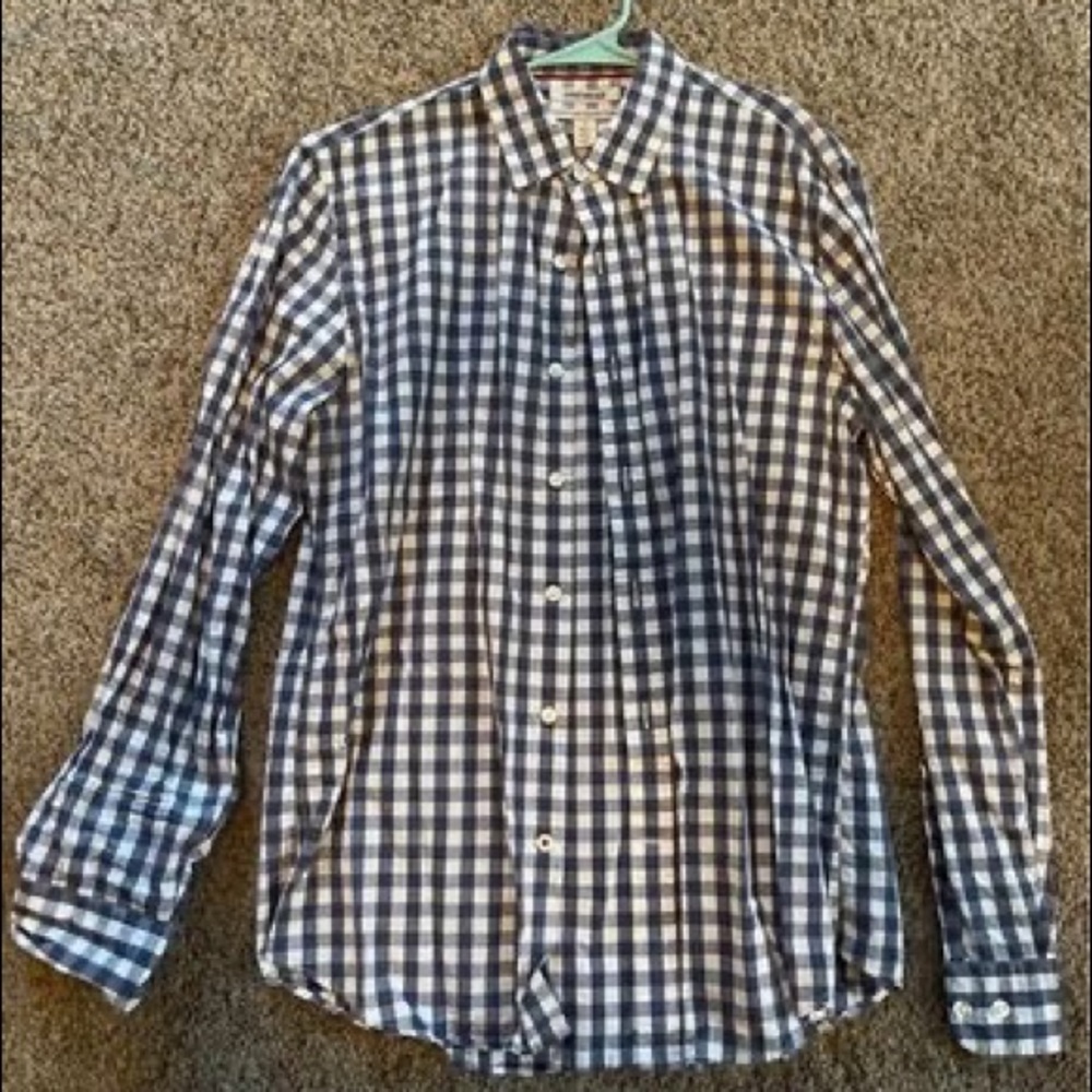 Mens Goodthreads (Amazon brand) dress shirt - Size M